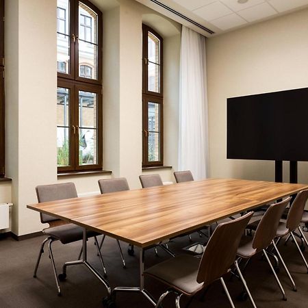 Ac Hotel By Marriott Breslavia Exterior foto A meeting room at the University of Warsaw