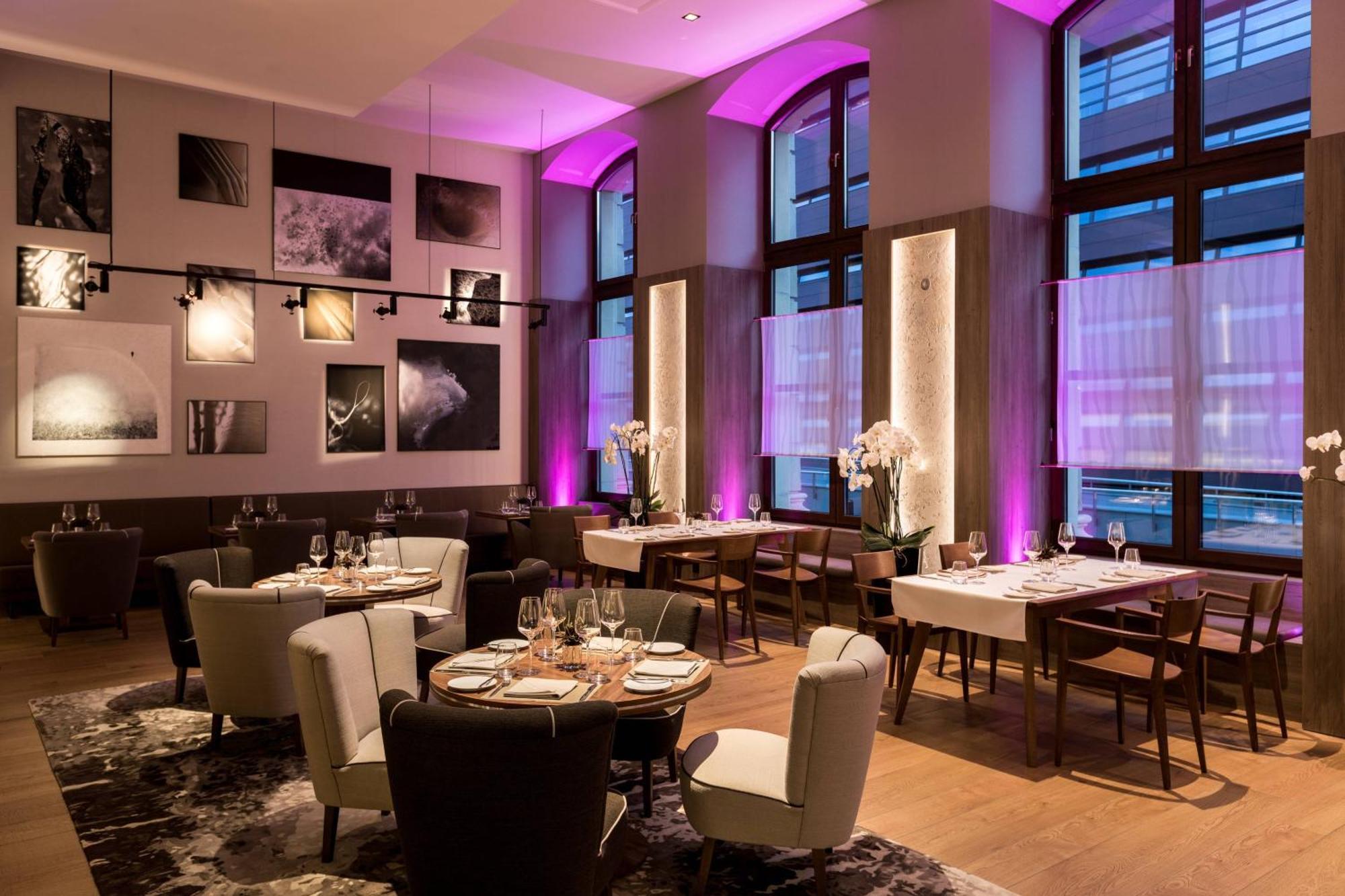 Ac Hotel By Marriott Breslavia Exterior foto Restaurant