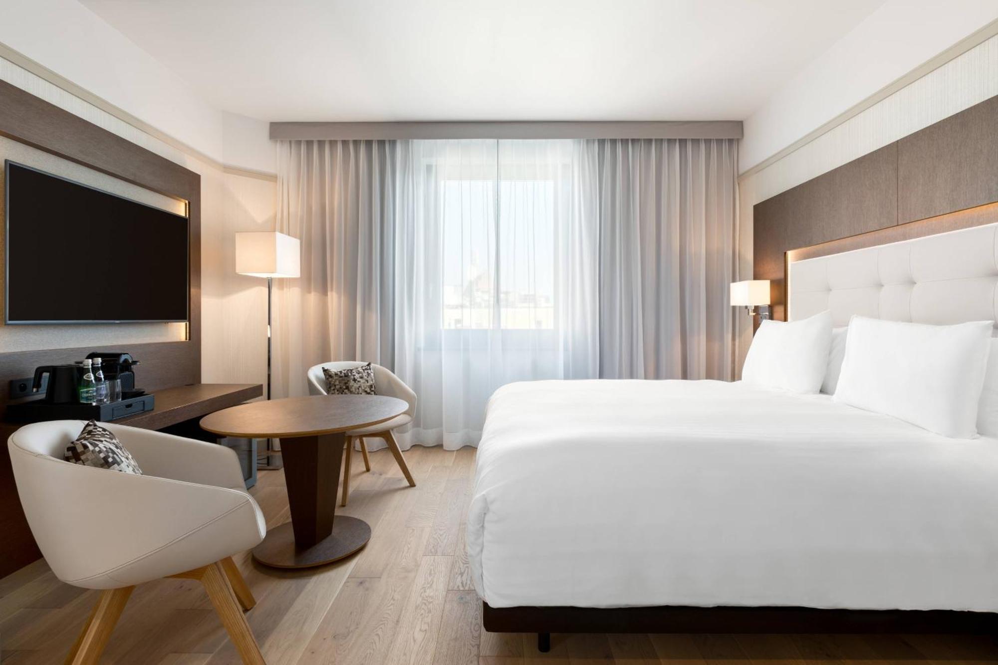 Ac Hotel By Marriott Breslavia Exterior foto A room at the hotel