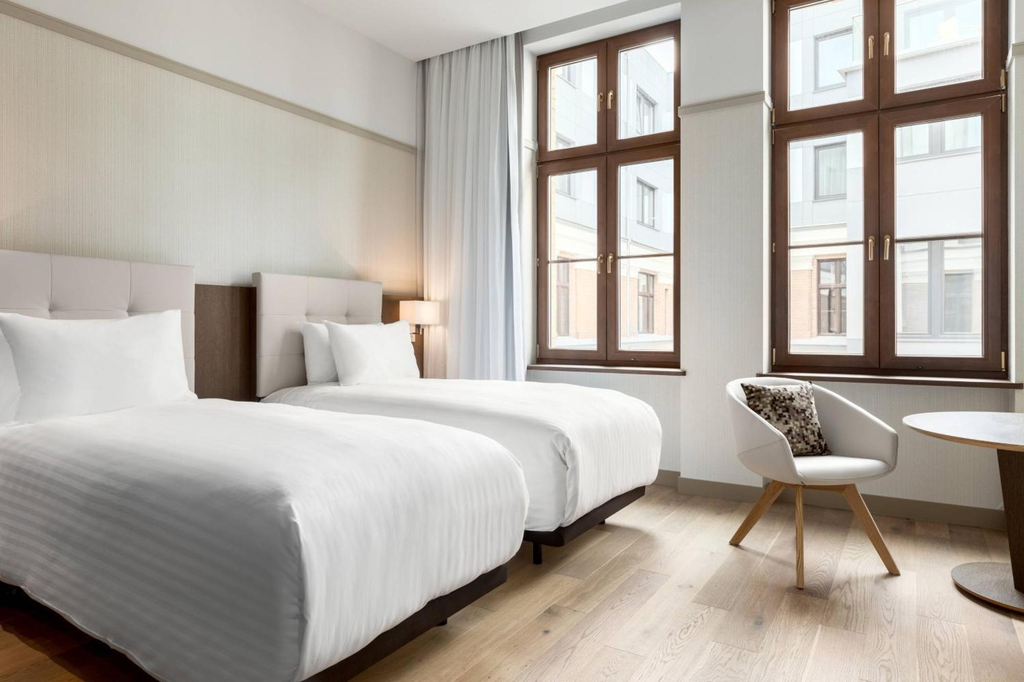 Ac Hotel By Marriott Breslavia Exterior foto A room at the hotel